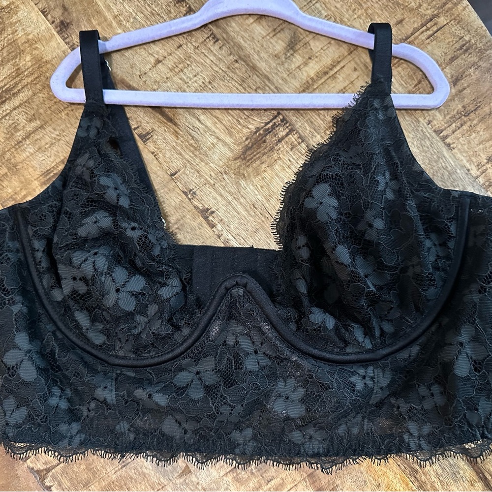 Victoria’s Secret long line bra